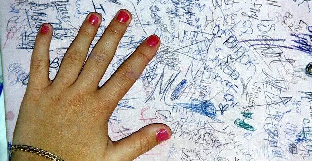 Chaotic Social Conditioning