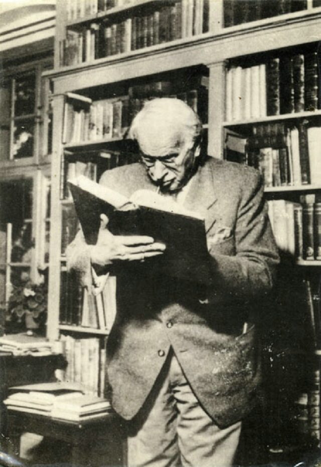 Card #189 – Esoteric Studies