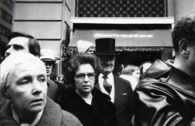 Card #15 – Faces in the Crowd